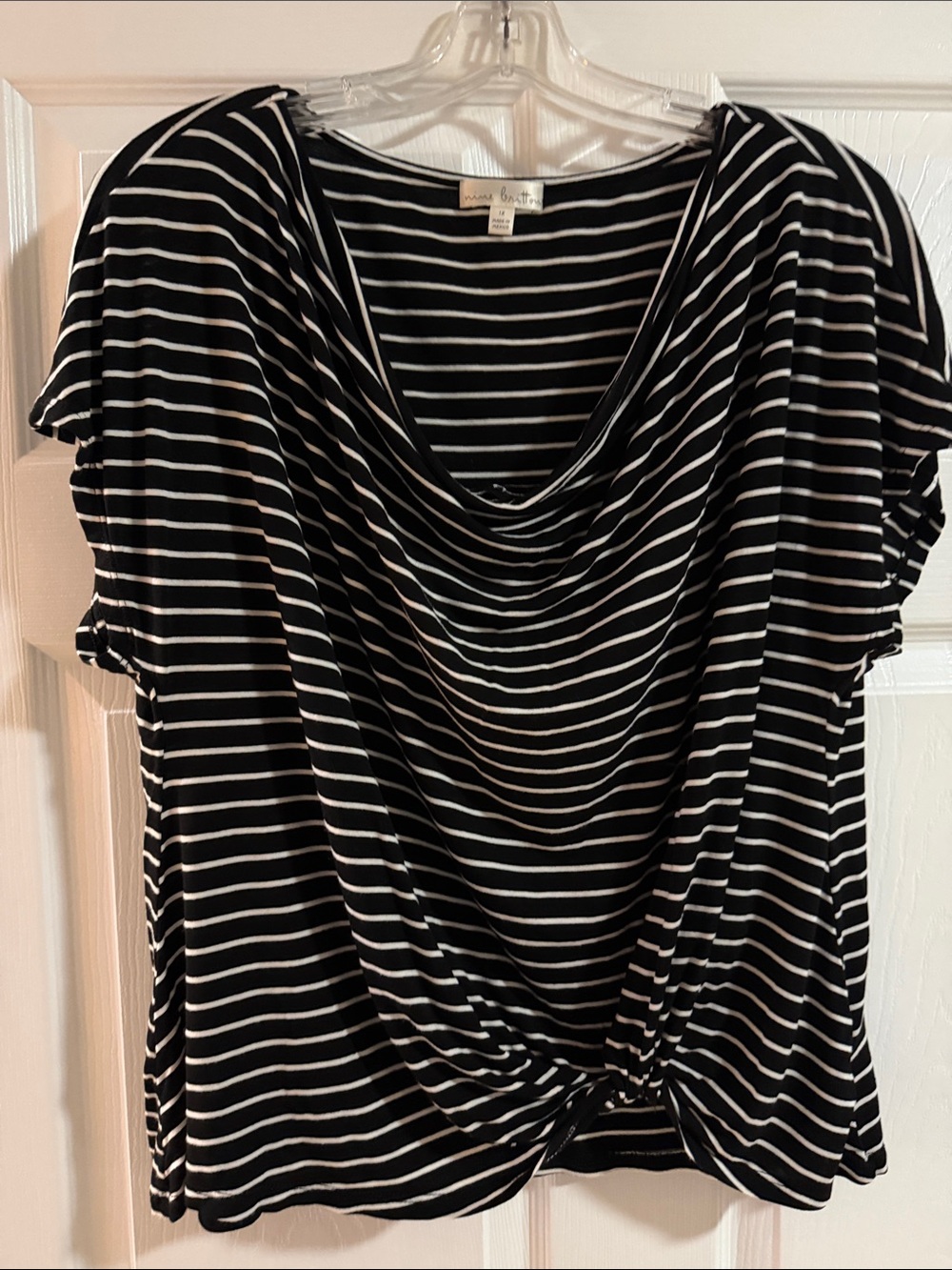 nine britton Black & White Striped Cowl Knot Twist Hem Short Sleeve Tee